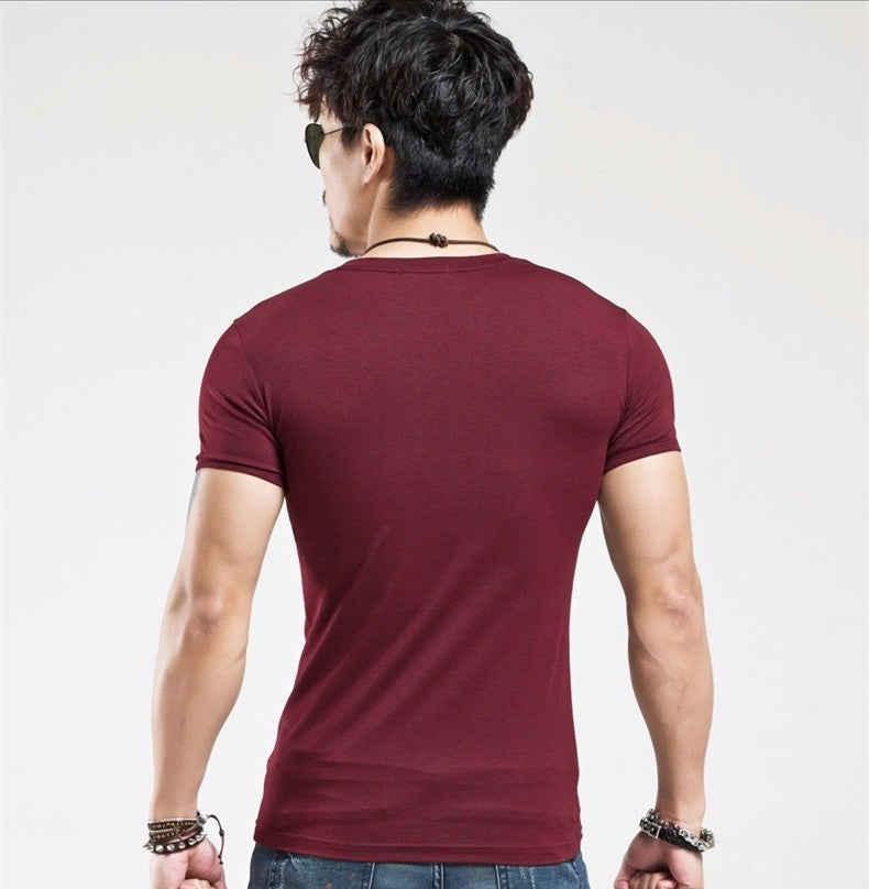 Camiseta masculina gola V